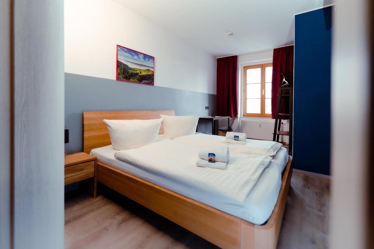 Restaurant Und Pension Alberthafen دريسدن المظهر الخارجي الصورة